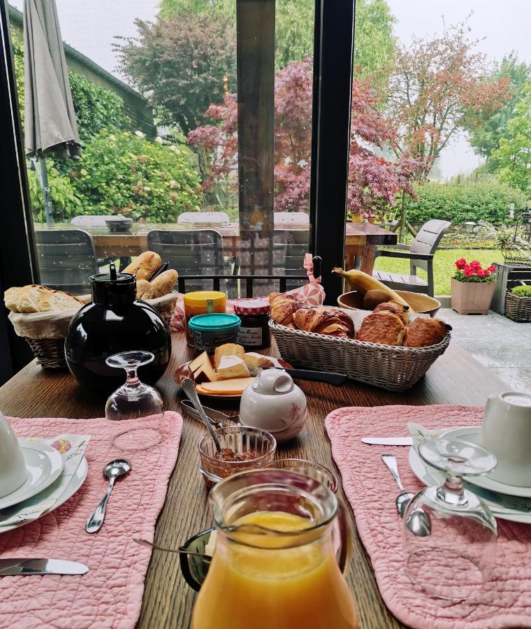 Entre Monts Et Collines B&B Et Spa En Option Exterior photo