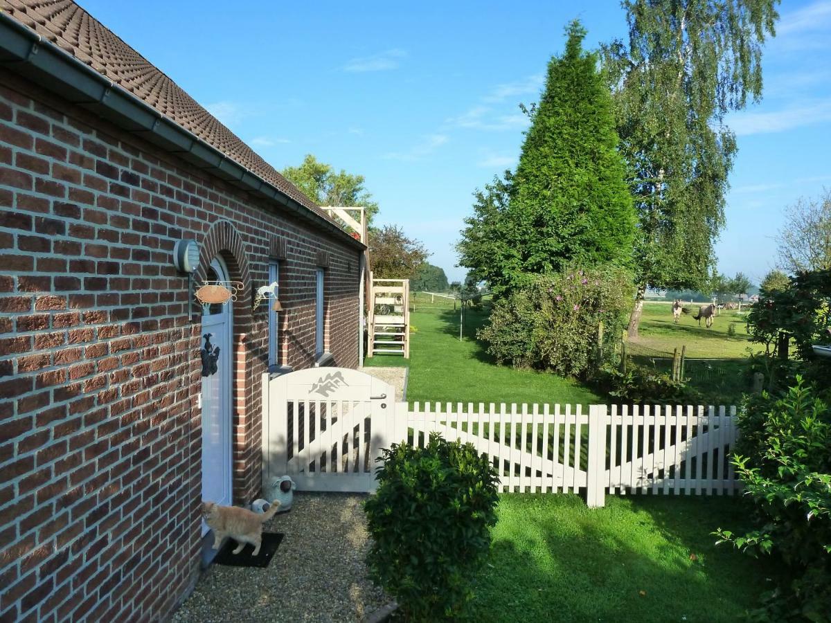 Entre Monts Et Collines B&B Et Spa En Option Exterior photo